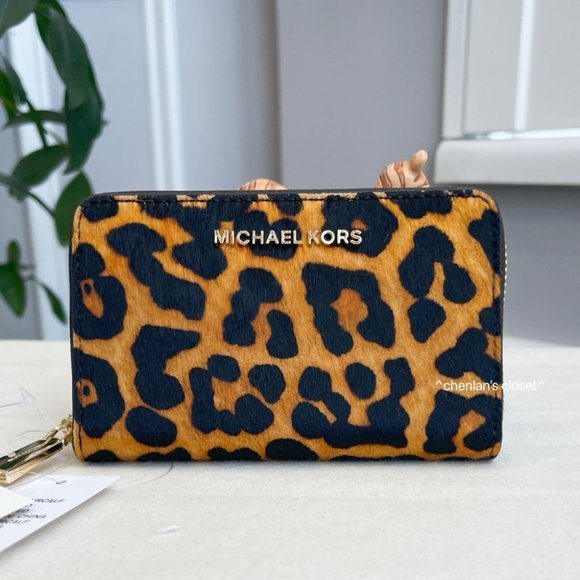 🔥NeW! Michael Kors Animal Print Backpack &amp; Card Case - Picture 12 of 16
